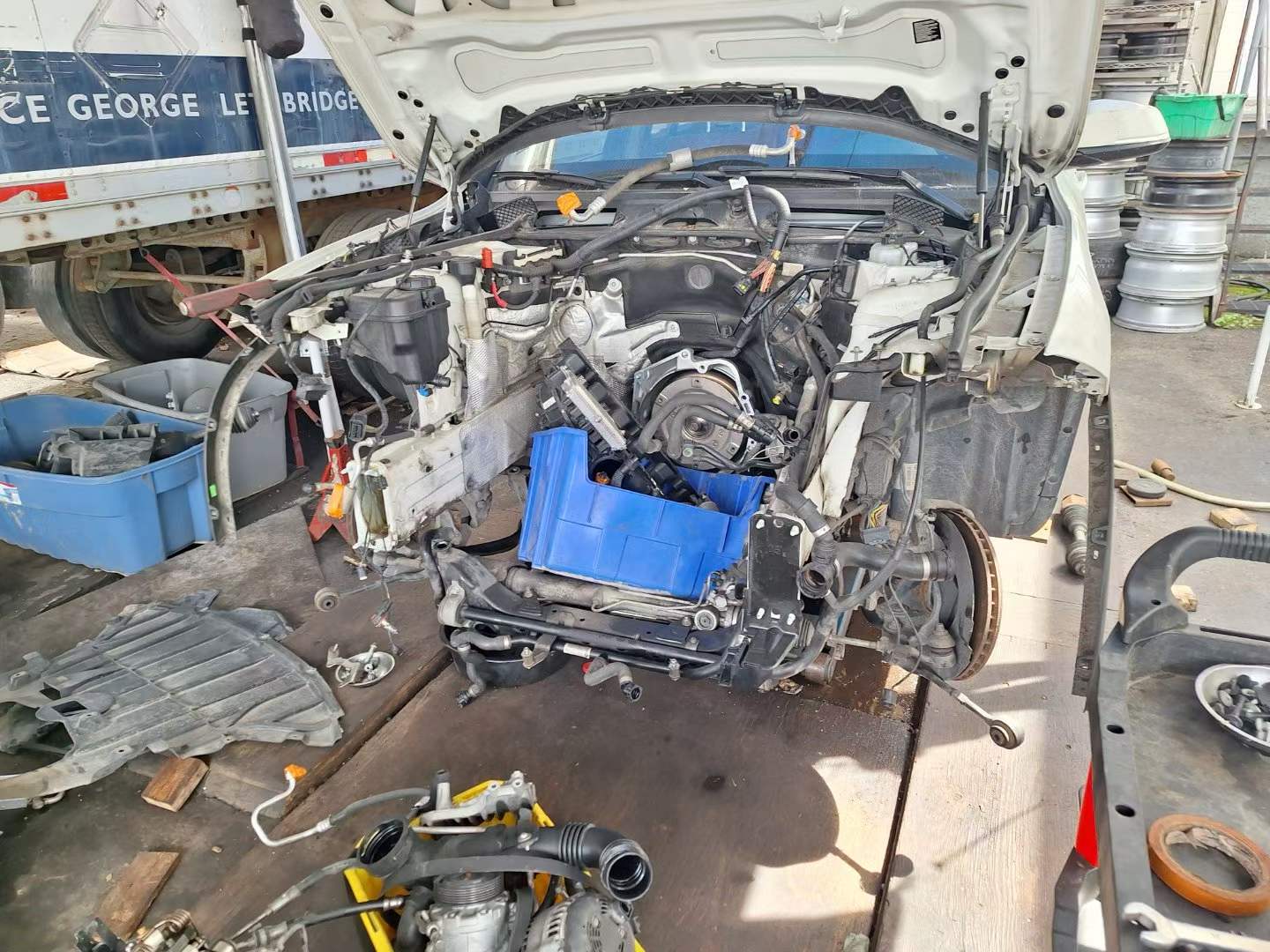 2015 款宝马 X1 发动机及机械维修（卡尔加里，艾伯塔省） repair photo 2 Calgary